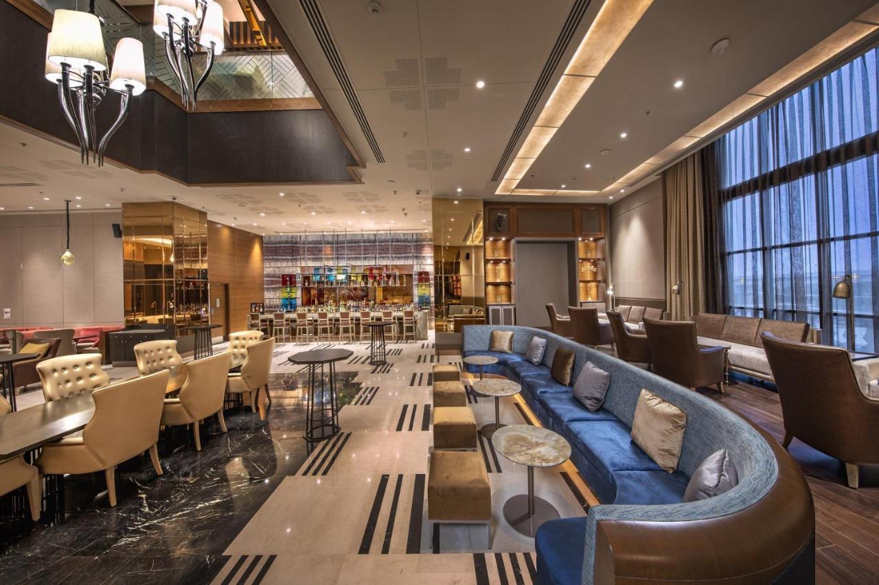 Itc Royal Bengal, A Luxury Collection Hotel, Kalkata Exteriér fotografie The Lounge at the airport